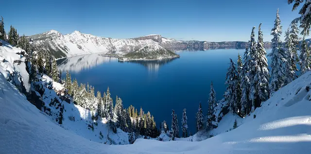 Crater Lake winter pano2